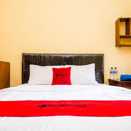 Reddoorz Syariah @ Griya Thamrin Manahan Solo Ngoại thất bức ảnh
