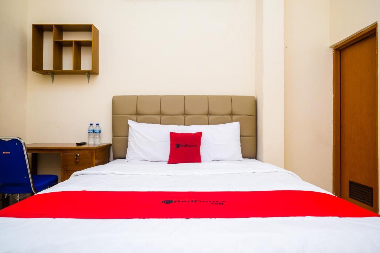 Reddoorz Syariah @ Griya Thamrin Manahan Solo Ngoại thất bức ảnh